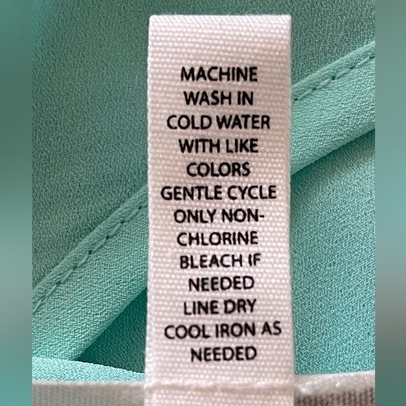 ALI & KRIS Mint Green Crisscross Back Blouse - Small - Picture 7 of 8